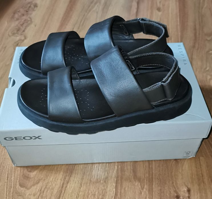 Sandale Geox, purtate o singura data, piele naturala, mar. 44