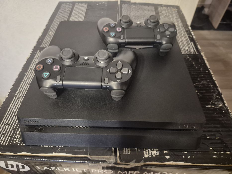 Ps4 с 11 играми !