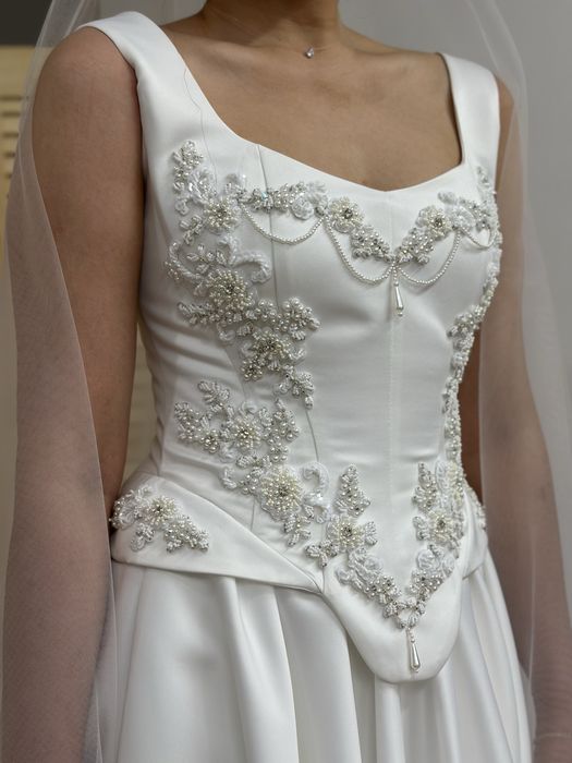 Продам б/у платье свадебное