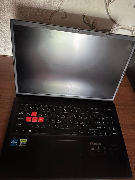 Ноутбук Acer Nitro Lite NL16-71G 16" / 16 Гб