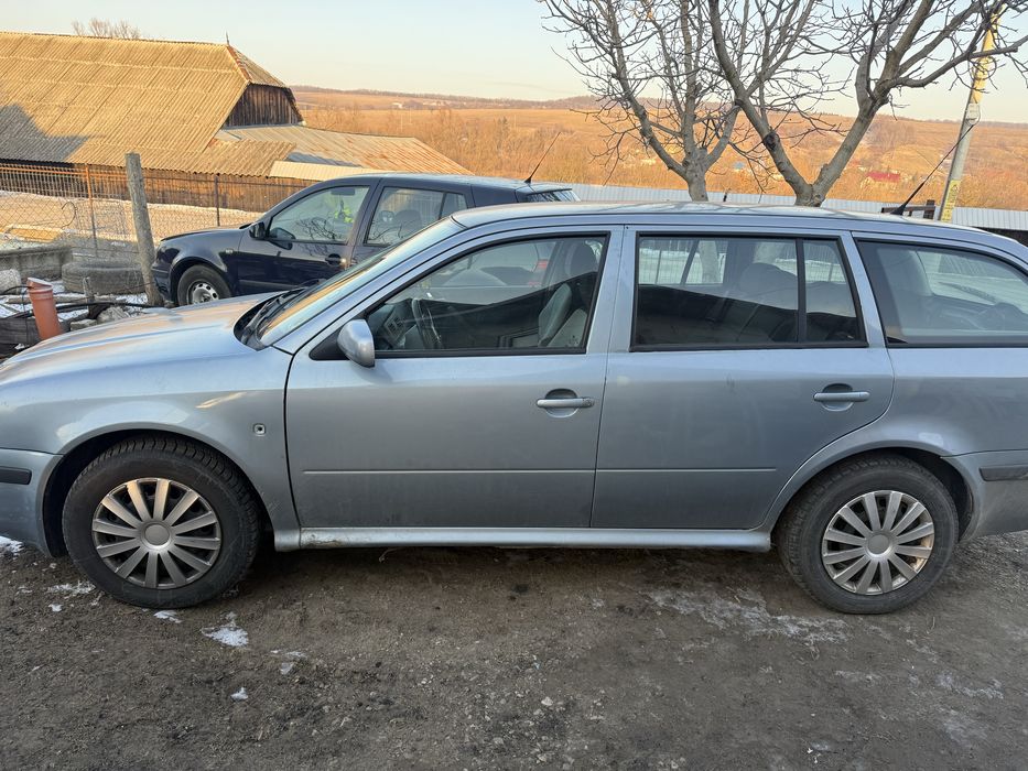 Skoda motor 1.9 in stare buna acte valabile ofer fiscal pe loc 1200 €
