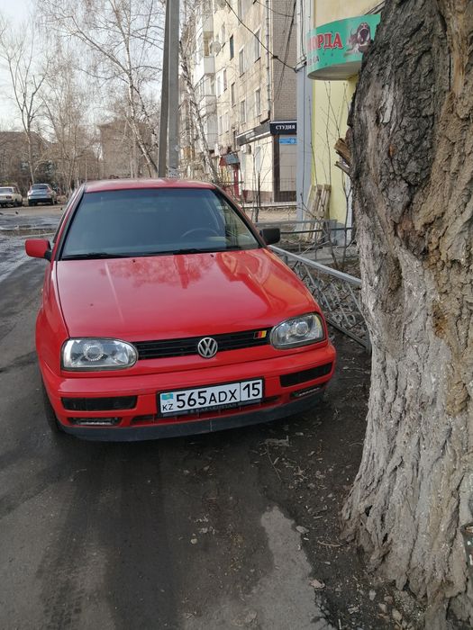 Автомобиль Volkswagen Golf , 1995