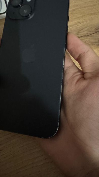 Iphone 15 128\6