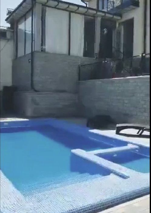 Продается Евро дом-Дача в Ходжикенте -8 соток земли с Бассейном