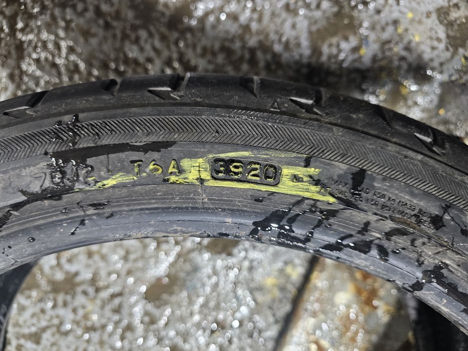 225 40 19 vara bridgestone