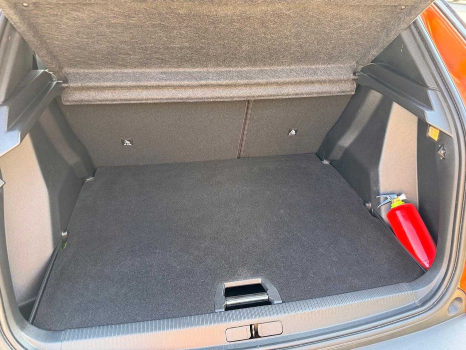 Peugeot e-2008 GT full electric