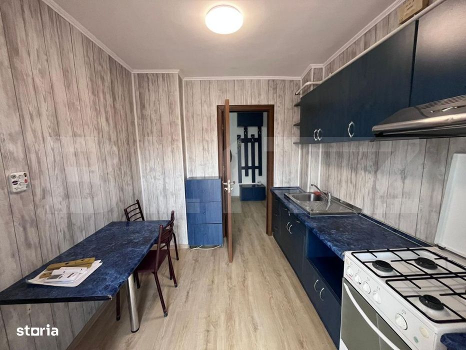 Apartament decomandat, 52 mp, zona Rovine