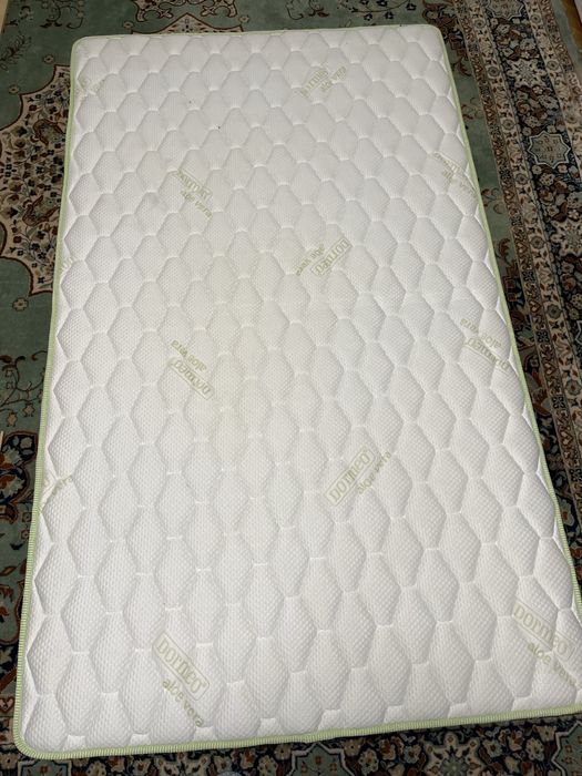 Матрак Dormeo 120/200 с подматрачна рамка и лего
