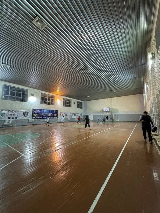 Sport zal olmazor tumanida joylashgan