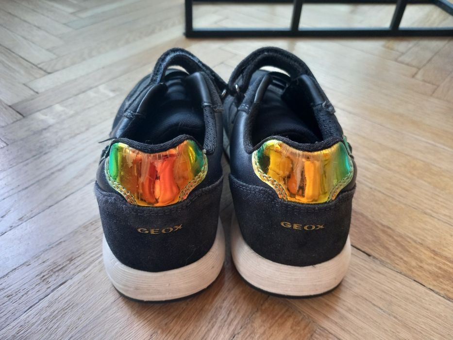 Adidasi Geox, marimea 33,