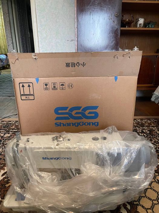 Промышленная швейная машинка