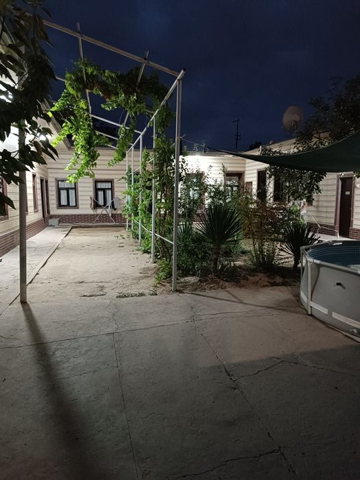 Hovli sotiladi 10,51 sotok