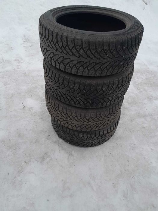 Продам Шины зимние