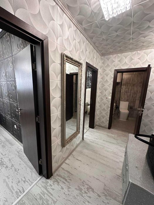 Дава се под наем Тристаен апартамент в Варна, Левски - 105 кв.м за 1495.83 € - Снимка #14