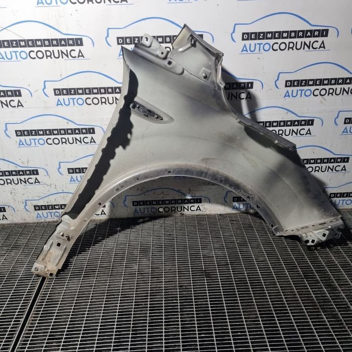 Aripa Stanga Fata Ford Kuga II 2012 - 2014 4 Usi ARGINTIU (814)