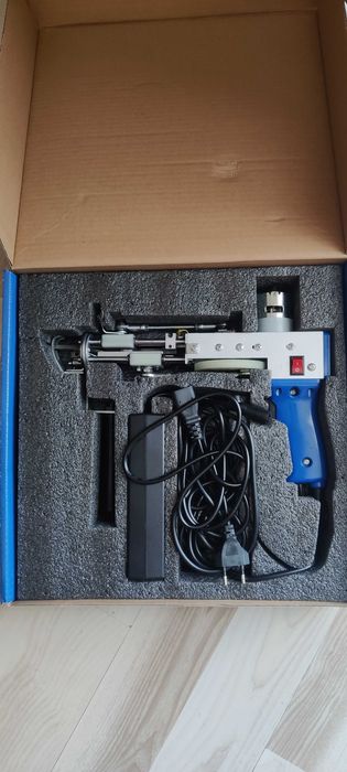 Kit complet Tufting: Pistol electric covoare + Bobinator lână + Pânză cadou
