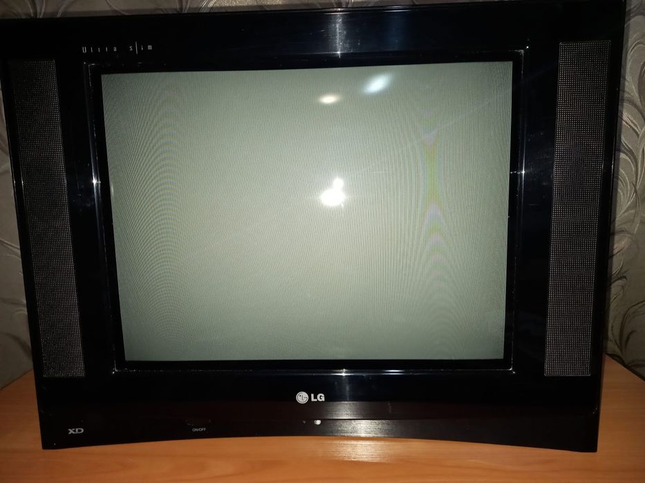 Телевизор цветной