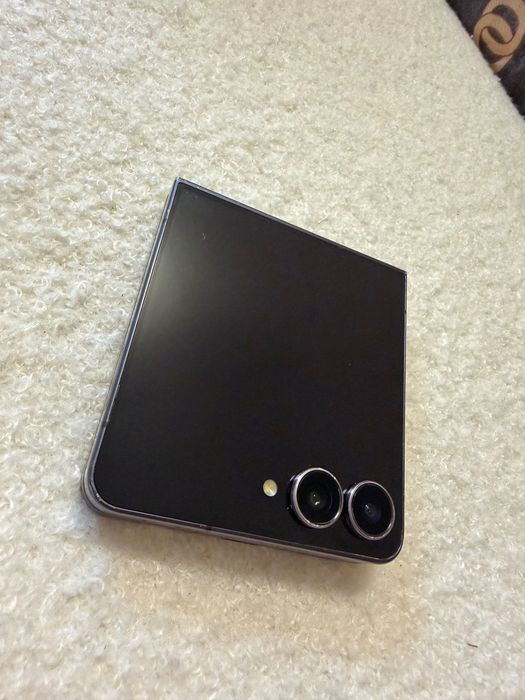 Samsung Galaxy ZFlip7