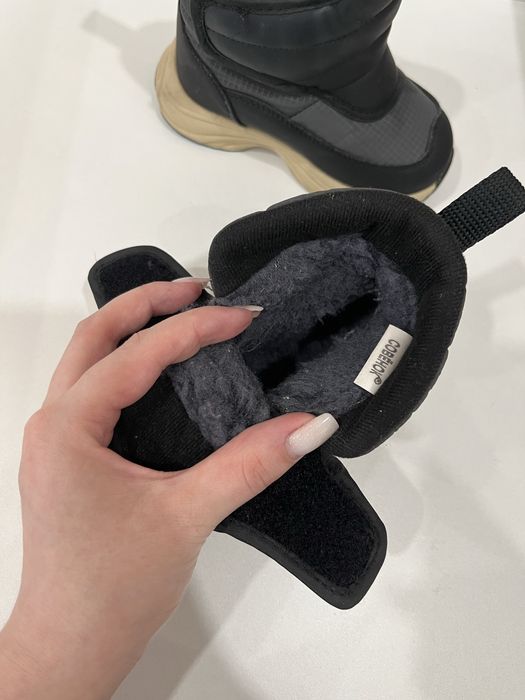 Продам детские зимние ботинки