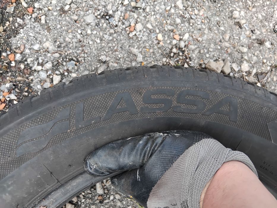 Гуми 235 65 16 C Ц Ласа Lassa 2 броя - нов внос. Не са нови!