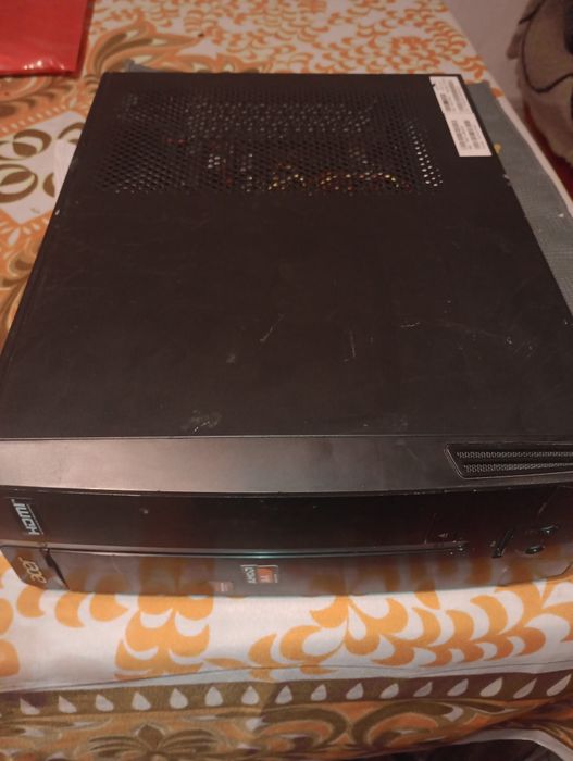 Компютър за стари игри и интернет