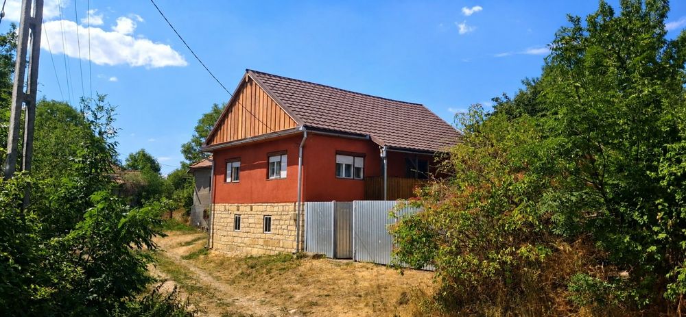 Casă de vânzare 3 camere Dretea/ Cluj