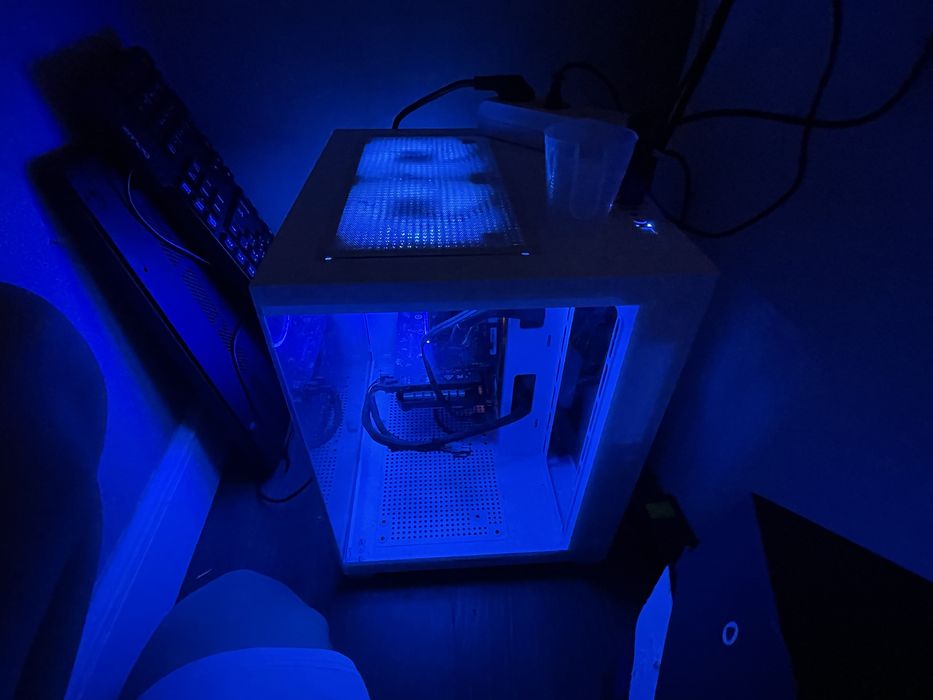 Игровой компьютер срочно!!