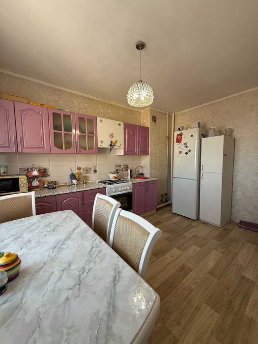 Продам 3х ком квартиру в КЖБИ