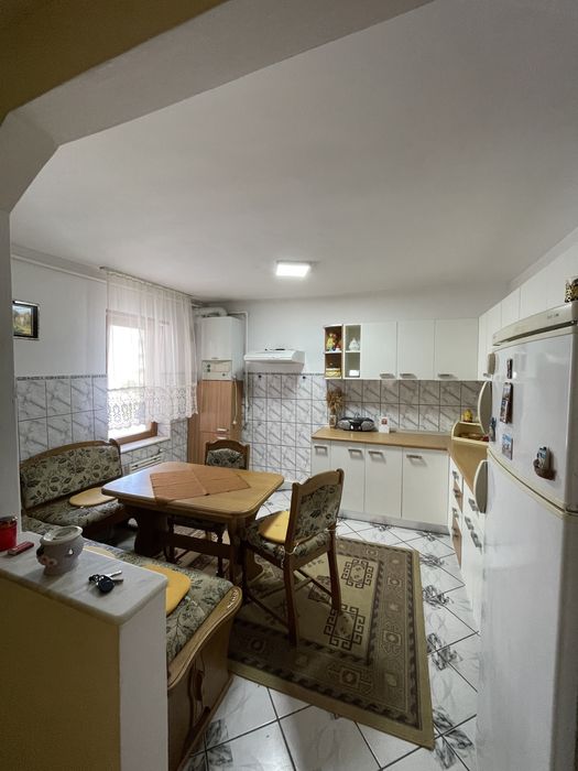 Apartament  cu 4 camere Zarnesti jud Brasov