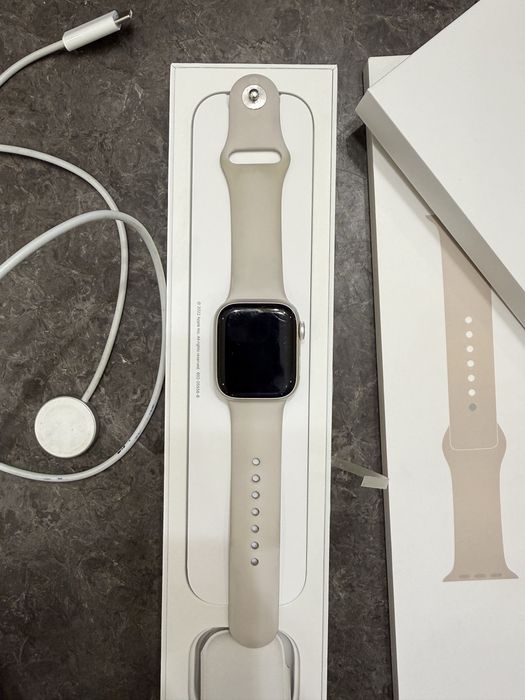 Apple watch series 8