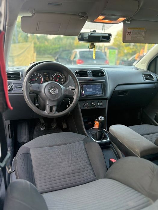 VOLKSWAGEN Polo 2012 — imagine 3