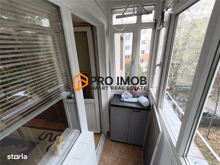 Apartament 3 camere cf 2 semidecomandat zona Crang