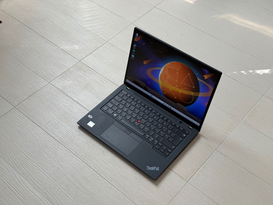 Лаптоп 14’Full HD+IPS Touchscreen Ryzen 5 PRO 6650u Lenovo Thinkpad T14 Gen3 16GB LPDDR5 6400Mhz 512GB SSD Radeon 4GB