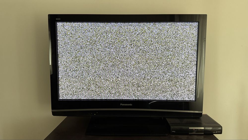 Televizor Panasonic Viera TH-37PV80PA Non-Smart 94cm