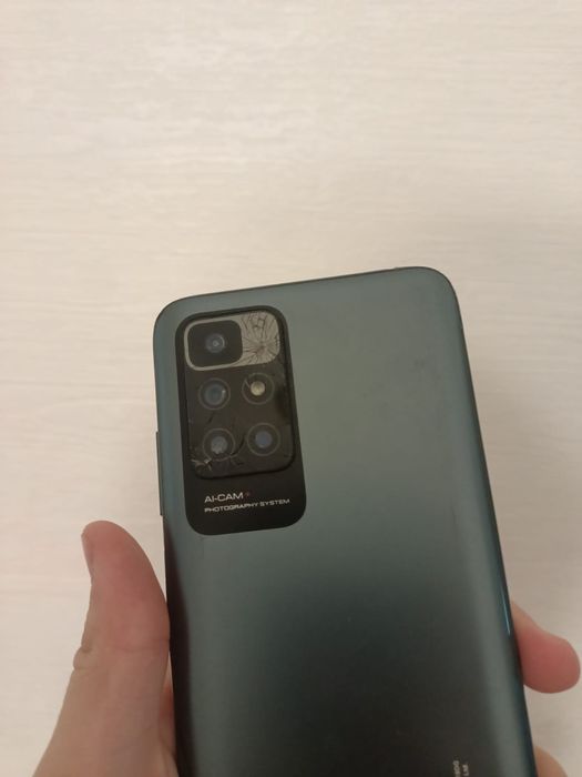 Тез арада сатам оконч 20 мың Redmi  10