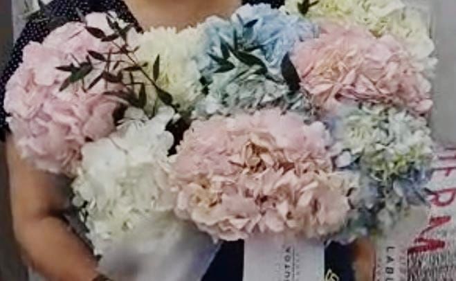 Букеты свежие 5000 тенге