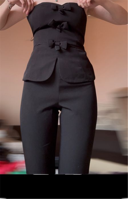 Елегантен черен гащеризон с панделки – нов