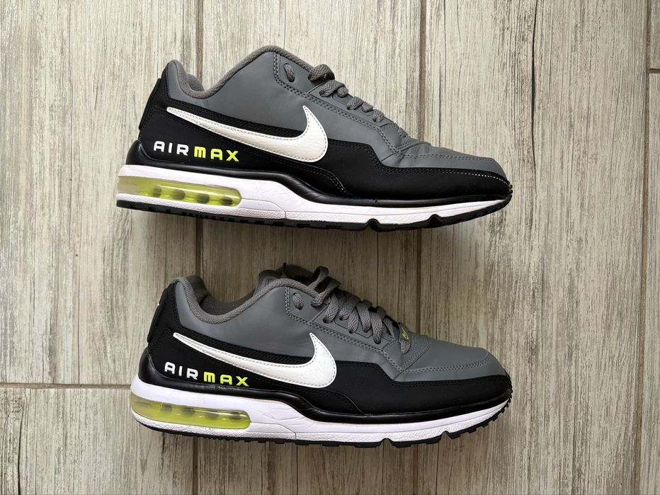 NIKE AIR Max Ltd 3