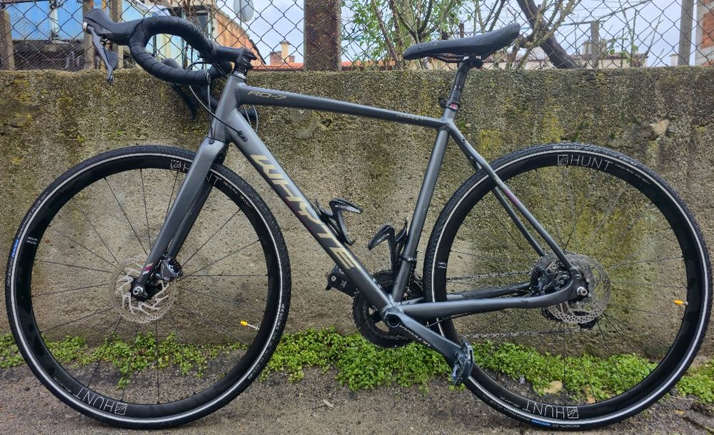 Гравел 2x11 Ultegra пълен монтаж Капли Hunt Aero light 54см рамка Алум