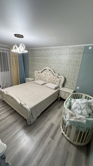 Сдам квартиру 4 ком 110кв 3 балкона