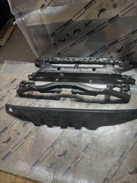 Абсорбер Тойота Лексус