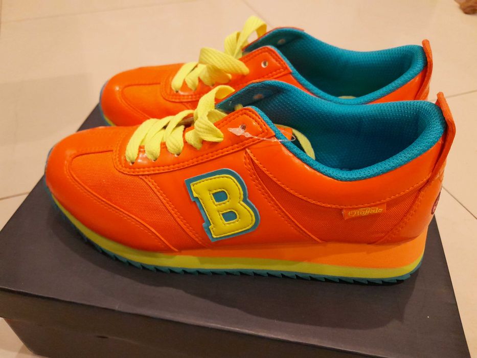 Buffalo sneakers noi marimea 37