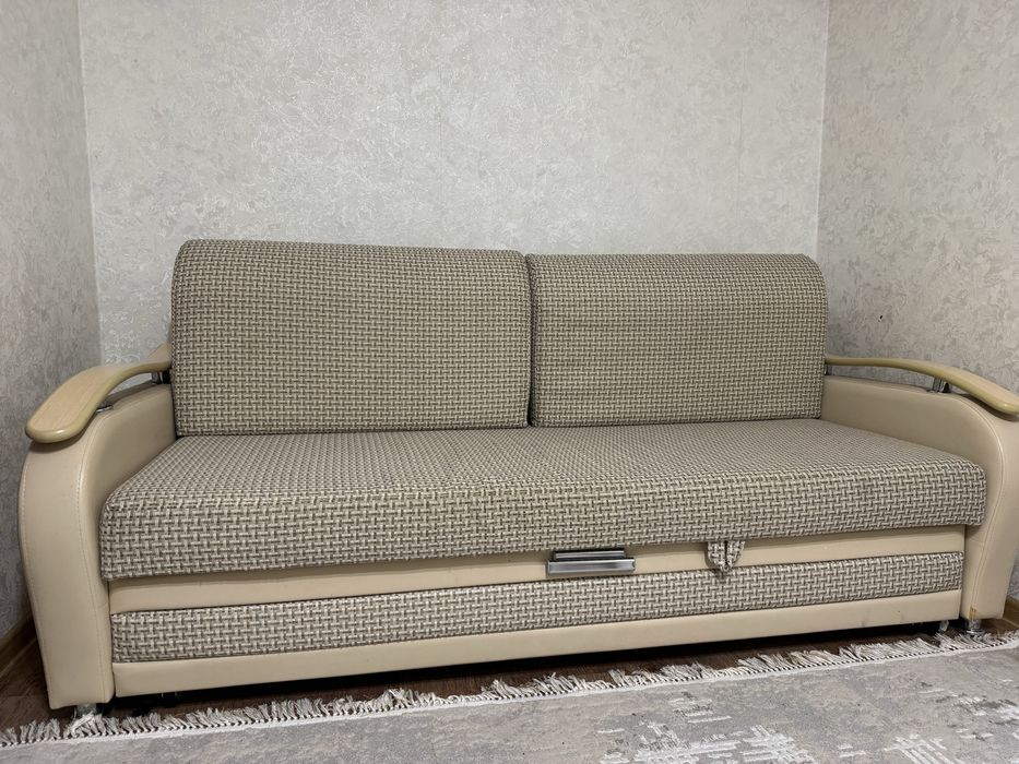 Продам польский диван