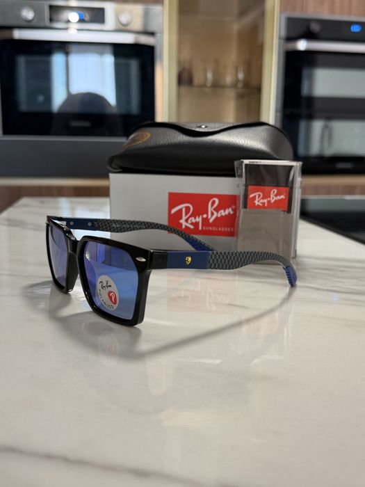 Ochelari de soare Ray-Ban Scuderia Ferrari RB8343 Carbon Blue Polarized – NOI, pachet complet