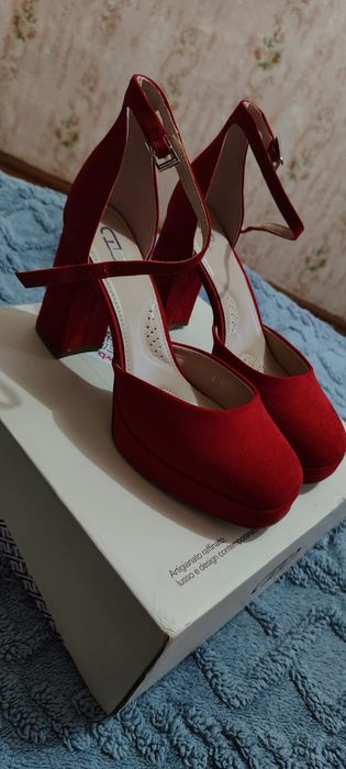 Женские туфли новые!