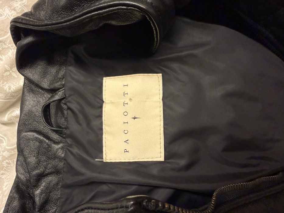 Кожено яке на Paccioti