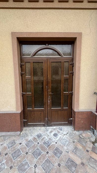 Akfa eshikla sotiladi 3 ta