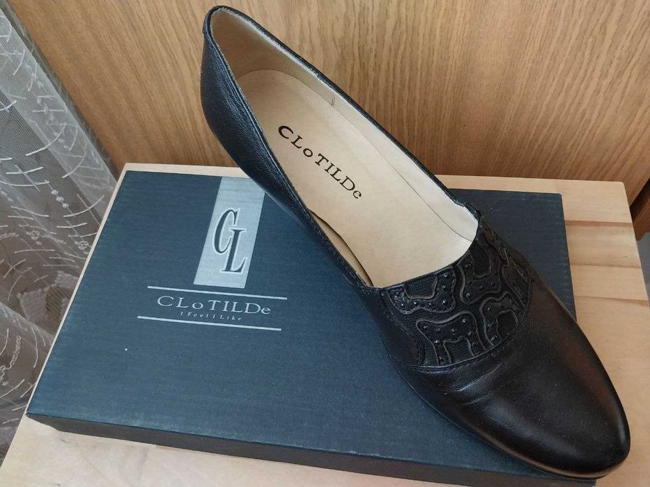 Продам туфли женские