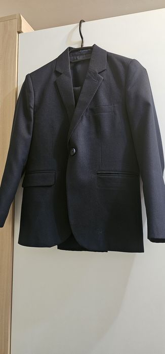Costum 4 piese impecabil