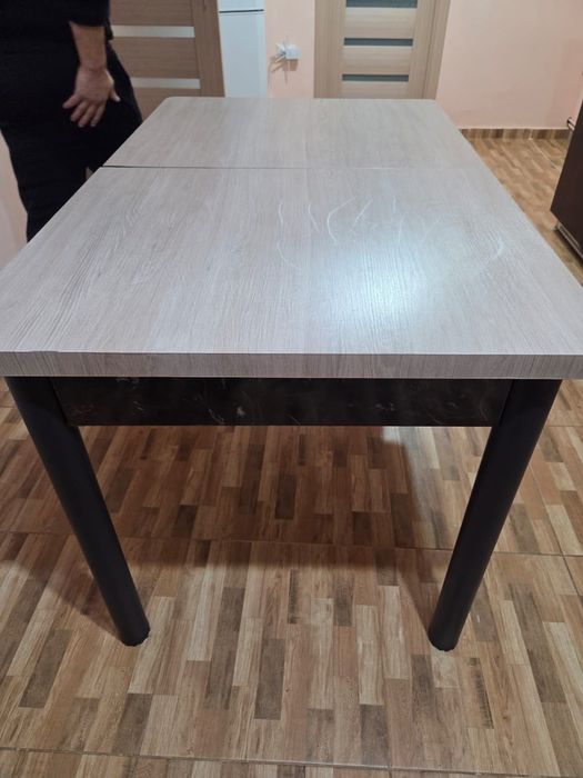 Masa pliabilă 4/6 persoane +scaune